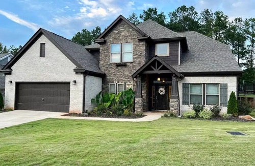 Auburn House | LUX House! HOT TUB! 4 min to campus. Golf lot