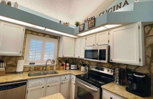 Golden Glades - The Woods House | Lux Italian house close to the beach