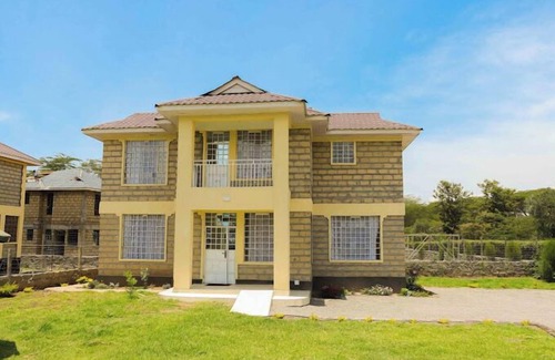 Naivasha House | Lux Suites Boffar Residence Naivasha
