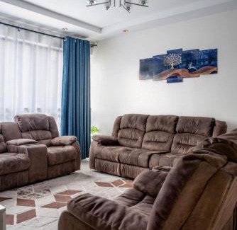 Thompson Estate Apartment | Lux Suites Oasis of Peace Apartments