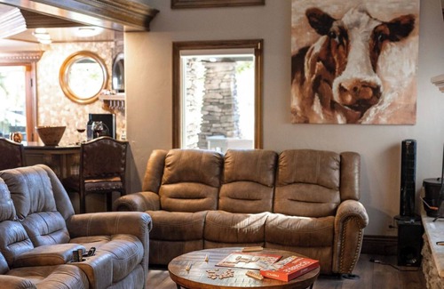 Shaver Lake Cabin | Lux Western Cabin ~ Pool Table + Ping Pong Vibes