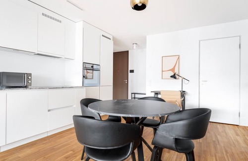 Wollishofen Apartment | Lux Wollishofen 2.5 Room w/W/D & Storage, 2 min to Market, by Blueground