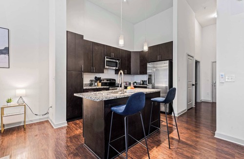 Cherry Apartment | Luxe 1BR King Suite in Midtown Charlotte!