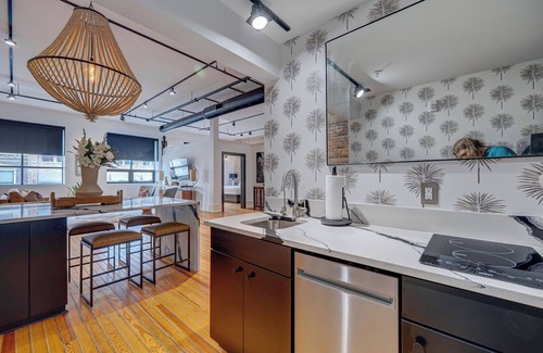 Wilmington Historic District Apartment | Luxe 220, Unit 1 - City View Suite, Managed by BlueStar Real Estate