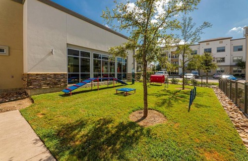 Leander Apartment | Luxe 2B/2B Getaway - Pool, Gym, Garage, Pet Wash