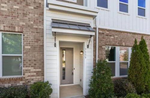 Charlotte House | Luxe 3BR Townhousein Uptown Charlotte