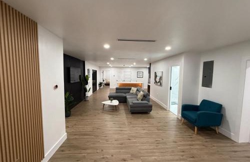 West Little Havana Apartment | Luxe 8 Guest Little Havana Retreat