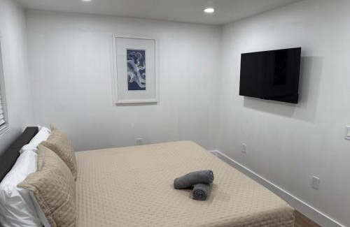 West Little Havana Apartment | Luxe 8 Guest Little Havana Retreat