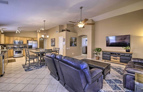 Springfield Lakes Reflection House | Luxe Chandler Home w/Resort-Style Amenities!