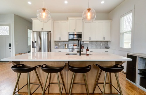 Mechanicsville House | Luxe Downtown Retreat: Skyline Views