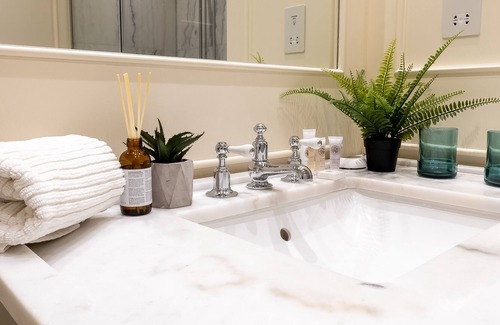 Haverstock Apartment | Luxe Five Bedroom House near Chalk Farm