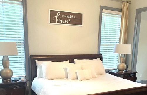 Appling House | Luxe home with pool, near lake, golfing & more. Great for family vacations.