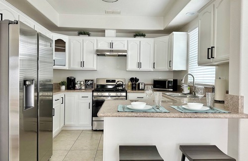 Baldwin Park House | Luxe Los Angeles Retreat