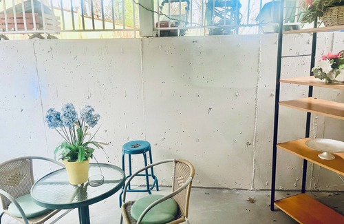 Walnut Grove Apartment | Luxe Lower Private Suite Escape