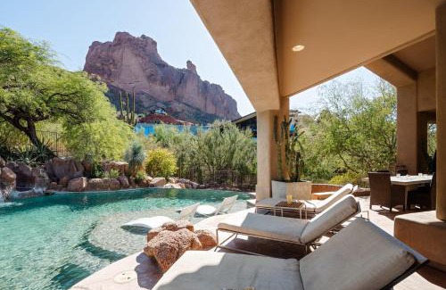 Paradise Valley House | LUXE - Red Rock - Pool & Spa - In Paradise Valley