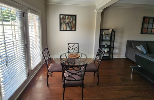 Huntsville House | LUXE TOWNHOME IN GATED COMMUNITY
