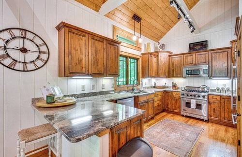 Cullowhee House | Luxe Trillium Home w/Fire Pit, 5 Mi to Cashiers