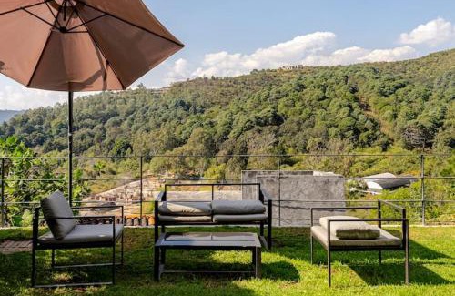 El Calvario Villa | LUXO Casa en Valle de Bravo con jacuzzi y espectacular vista al lago