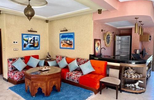 Aguergour House | Luxuary Guesthouse Marrakech lakeside pool activities