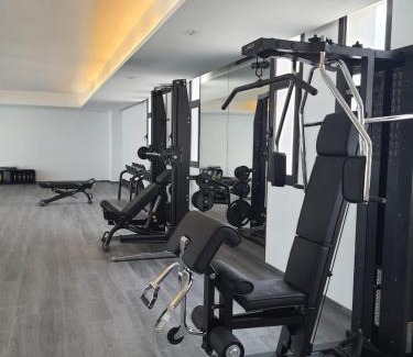 Tunis Apartment | luxueux appartement avec une piscine jacuzzi et salle de sport