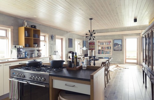 Hjardarfell Villa | Luxury villa in Snæfellsnes peninsula. About 40.minutes drive from Borgarnes