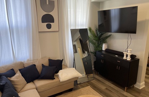 Park View House | Luxuriosly Renovated 3BR House in Columbia Heights
