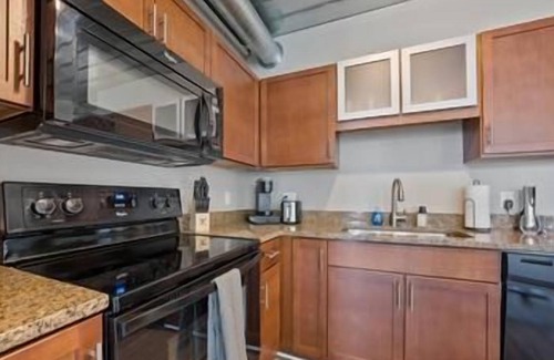 Old West Side Condo | Luxurious 2 Bedroom Condo Heart of Ann Arbor with Unmatched Amenities 431