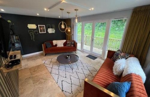 St Austell House | Luxurious 4 Bedroom New England Style Villa - Trewhiddle V5