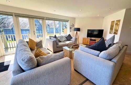 St Austell House | Luxurious 4 Bedroom New England Style Villa - Trewhiddle Villa 30