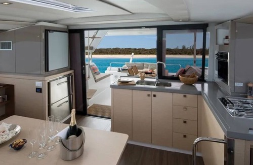 Key West Boat Rental | Luxurious 40' Sailing Yacht located in a beautiful resort! VRBO NEW OFFER!