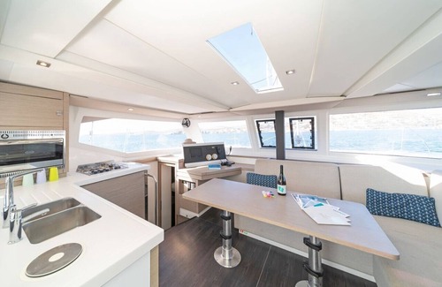 Key West Boat Rental | Luxurious 40' Sailing Yacht located in a beautiful resort! VRBO NEW OFFER!