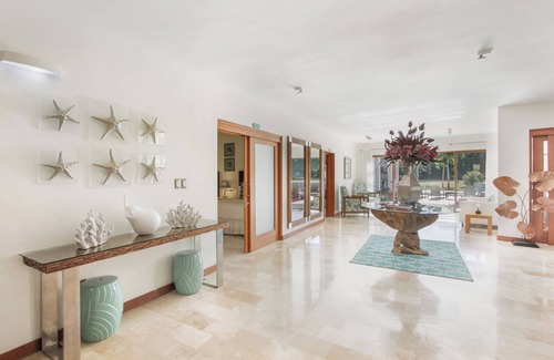 Las Piedras Villa | Luxurious 5-bdr villa at Casa de Campo