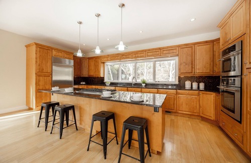 Chadds Ford House | Luxurious 5-bedroom 5.5 bath house with AC, WiFi in charming Chadds Ford