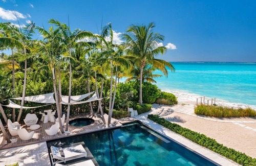 Leeward Settlement Villa | Luxurious 6 Bed Villa Located Grace Bay With Private Pool Chef and Butler