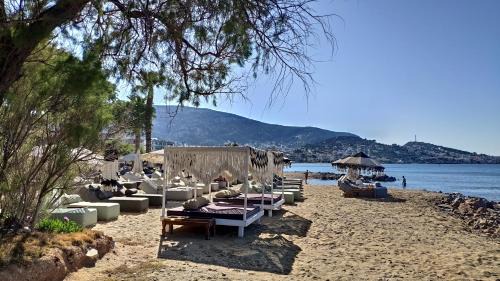 Porto Rafti Apartment | Luxurious apartment close to the beach and airport