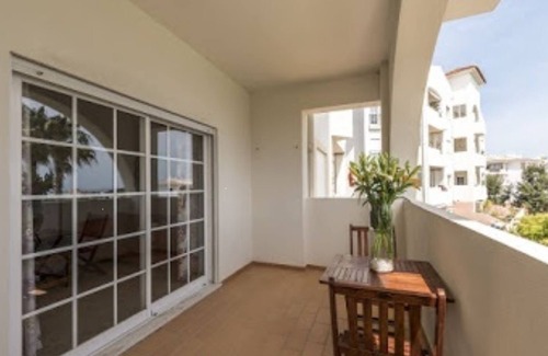 Albardeira Apartment | Luxurious apartment, sea view, pool, large gardens and tennis court