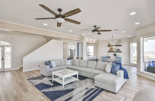 Sands Of Kahala Beach House | Luxurious Beach Front vacation home perfect for large groups, with elevator.