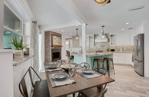 Palma Sola House | Luxurious Bradenton Pool Home with Modern Elegance, and Outdoor Living Paradise