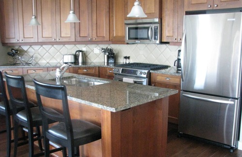 Westbank Condo | Luxurious Condo on the Beach, West Kelowna
