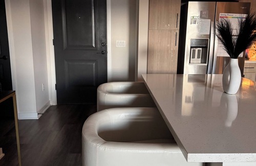 Reynoldstown Apartment | Luxurious corner unit in quiet Atlanta Oasis