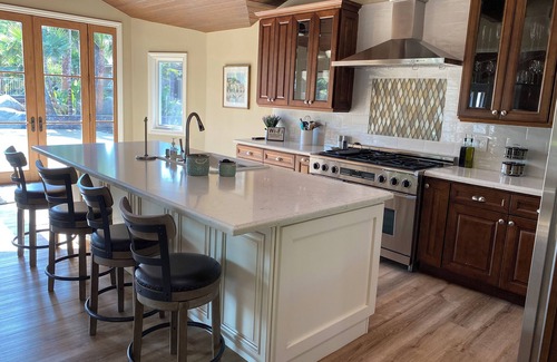 Moorpark House | Luxurious Estate House for Events or Getaways