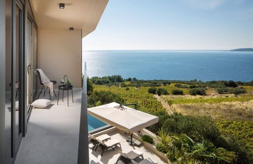 Postup Villa | Luxurious Four Bedroom Villa with Private Pool