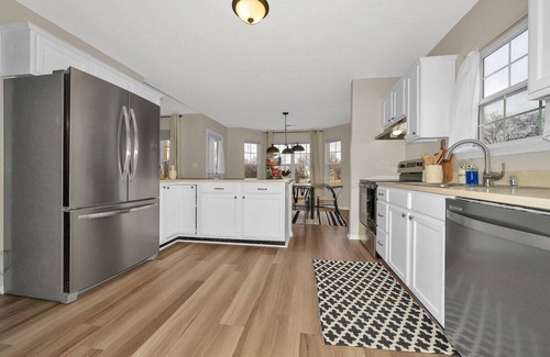 Westfield House | Luxurious Grand Park Home with Game Room and XBox