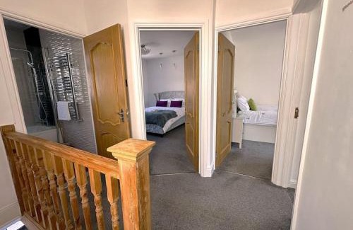 Luton Apartment | Luxurious House in Luton with free parking