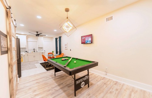 Orange House | Luxurious Master BR suite w/Hot tub, Pool table ,Parking & perfect for long stay