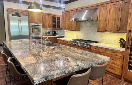 Ponderosa Palisades House | Luxurious Mountain Retreat in Schaffer’s Mill, Truckee