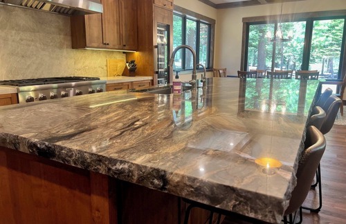 Ponderosa Palisades House | Luxurious Mountain Retreat in Schaffer’s Mill, Truckee