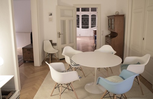 Wiehre Apartment | Luxurious old apartment in Freiburg's best location 160sqm