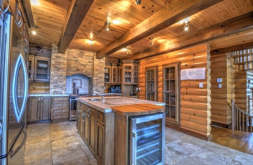 Cheneville House | Luxurious private estate