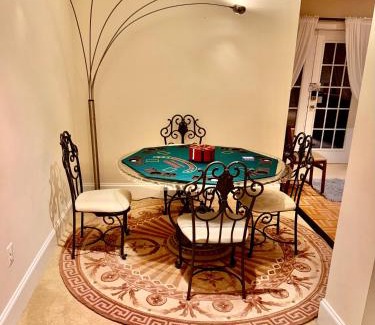 Clifton Apartment | Luxurious spacious apartment with private entrance